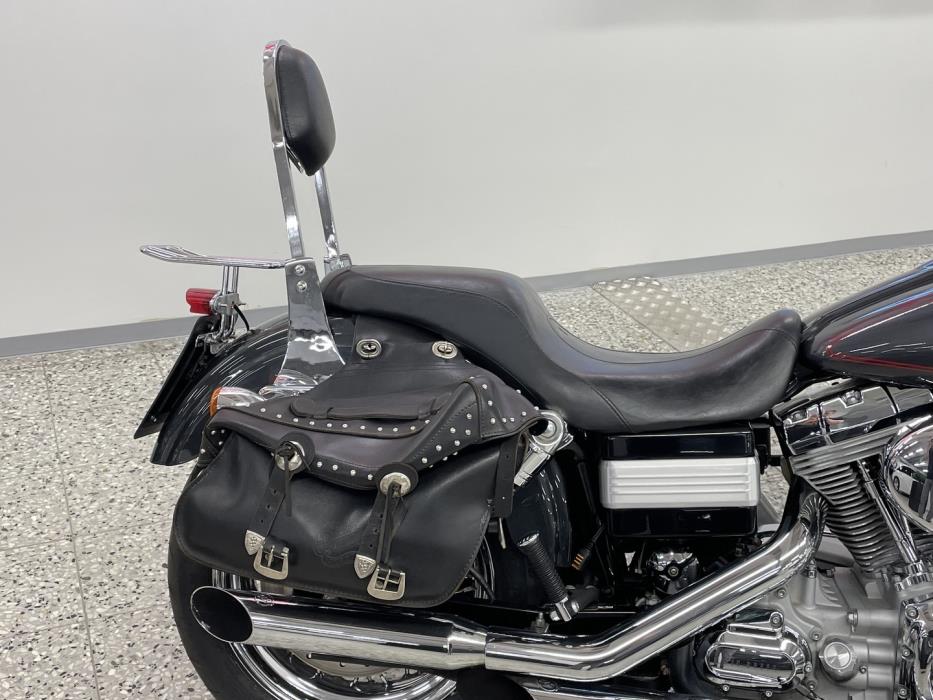 HARLEY-DAVIDSON DYNA 2006