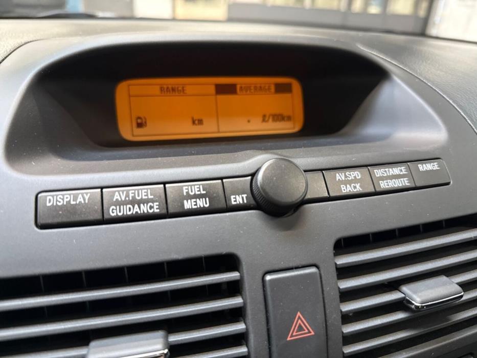 TOYOTA Avensis 2004