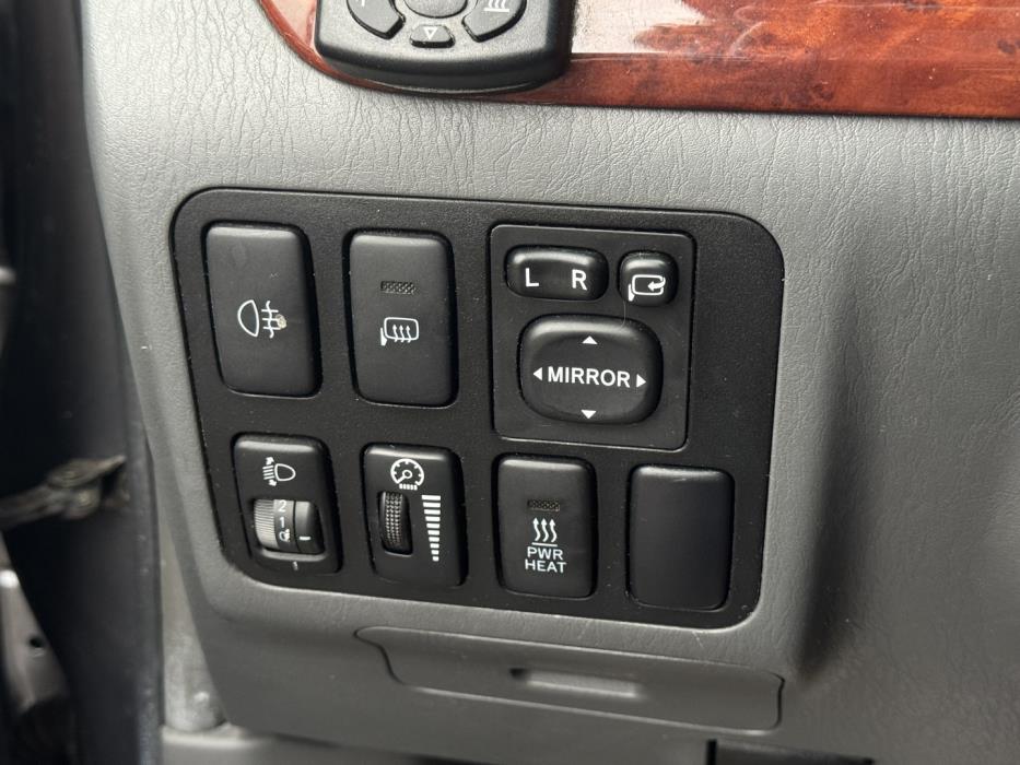 TOYOTA Land Cruiser 2004