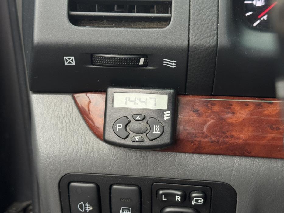 TOYOTA Land Cruiser 2004