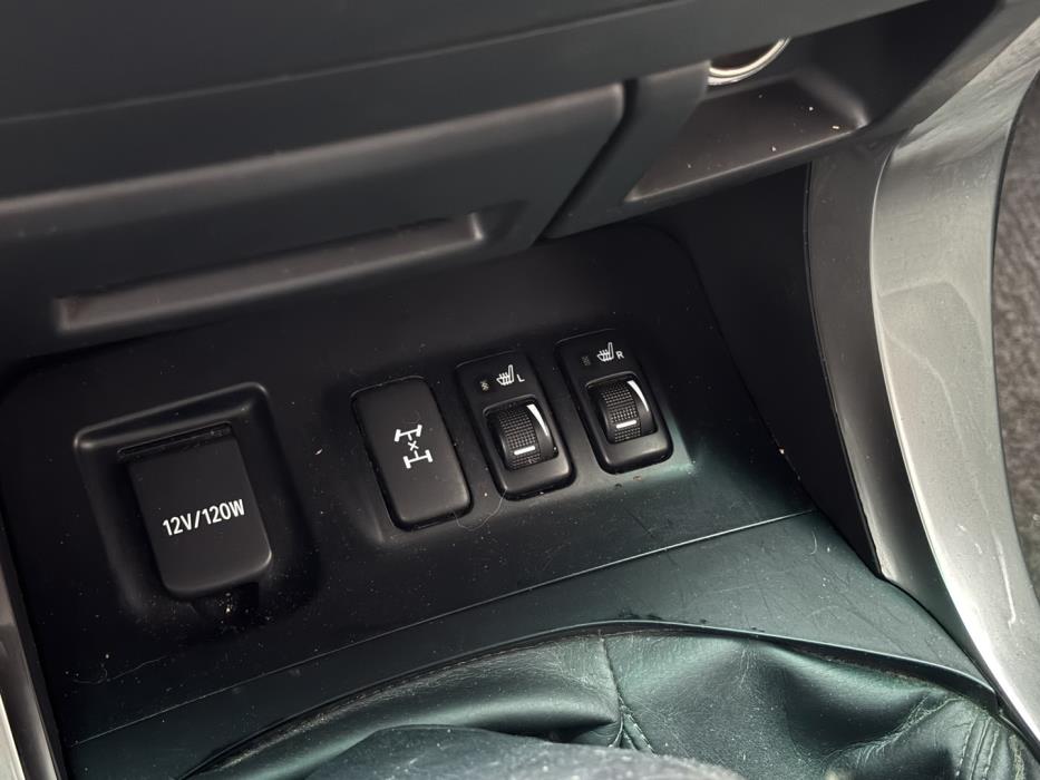 TOYOTA Land Cruiser 2004