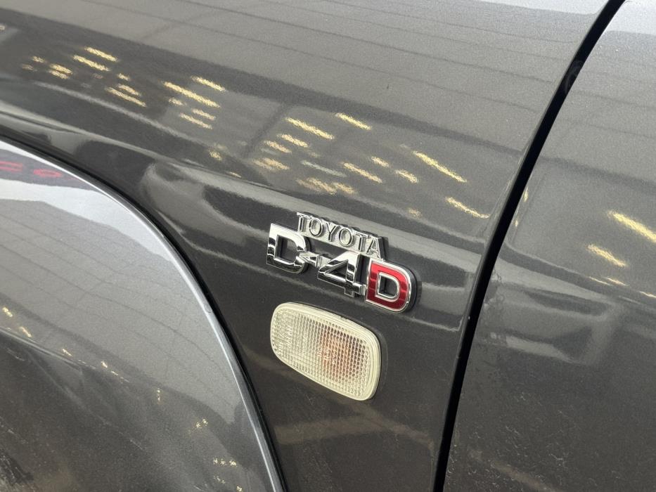 TOYOTA Land Cruiser 2004