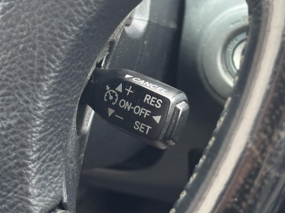 TOYOTA Land Cruiser 2004