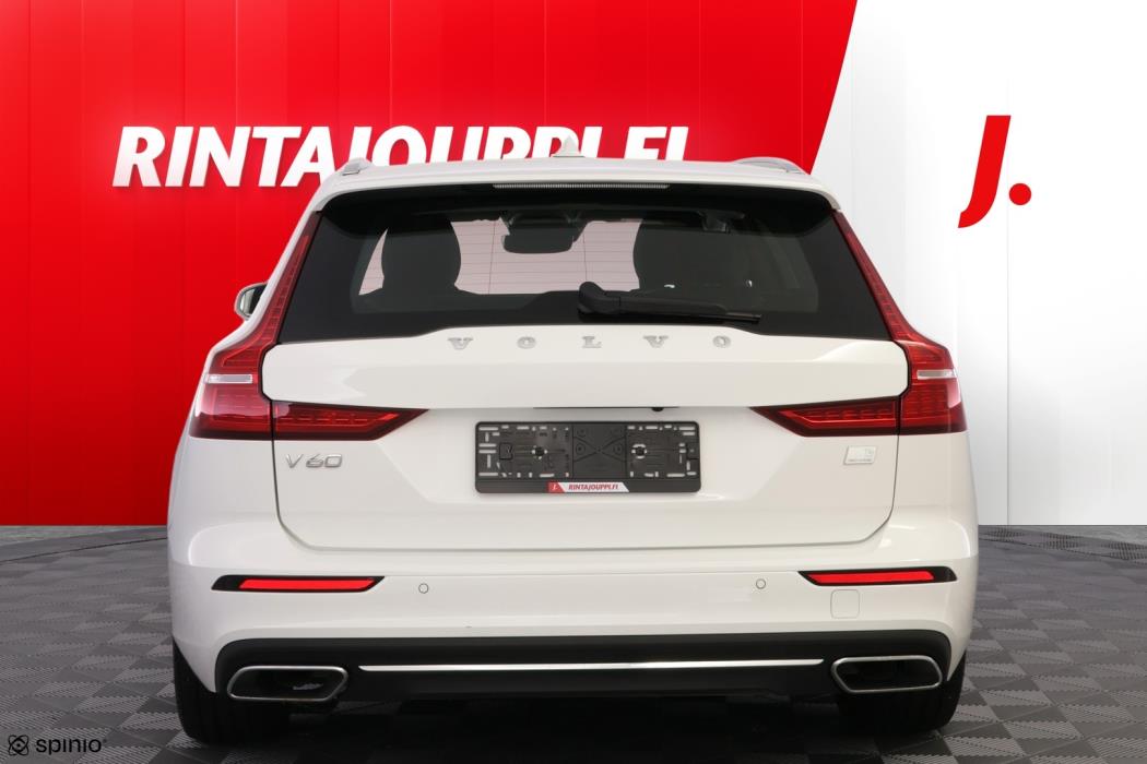 VOLVO V60 2022
