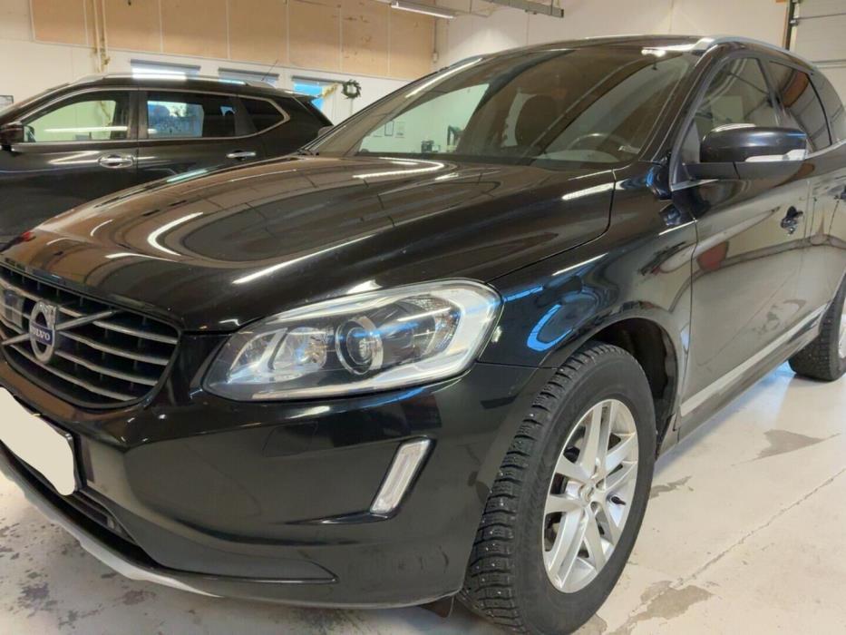 VOLVO XC60 2017