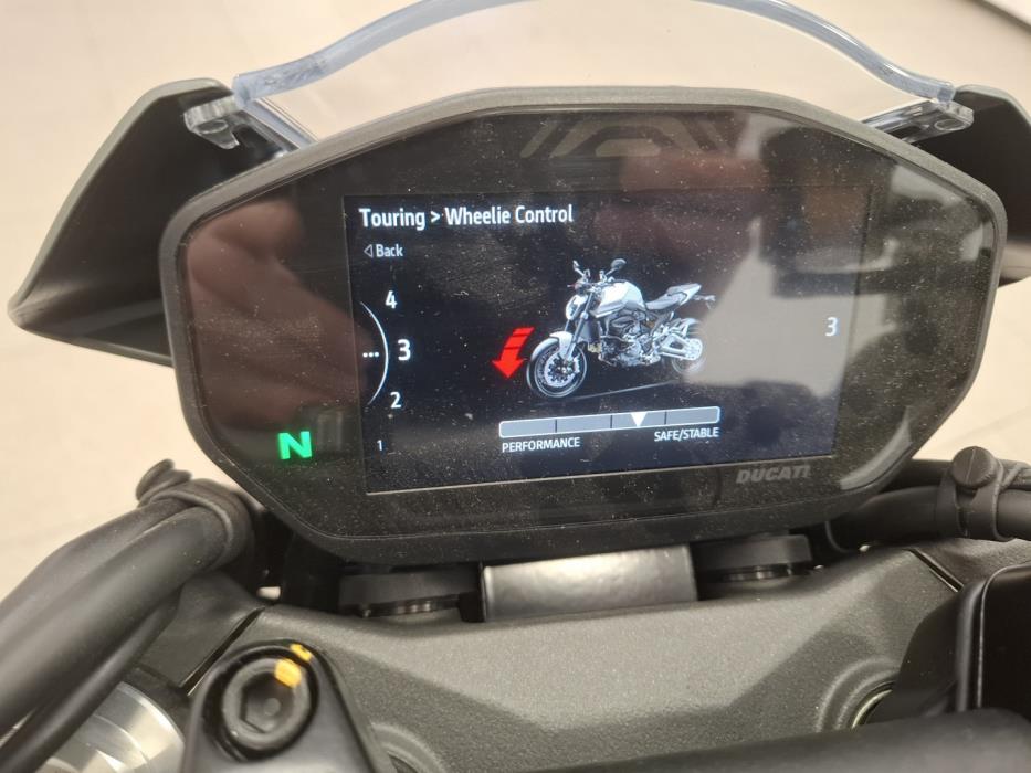 DUCATI Monster 2021
