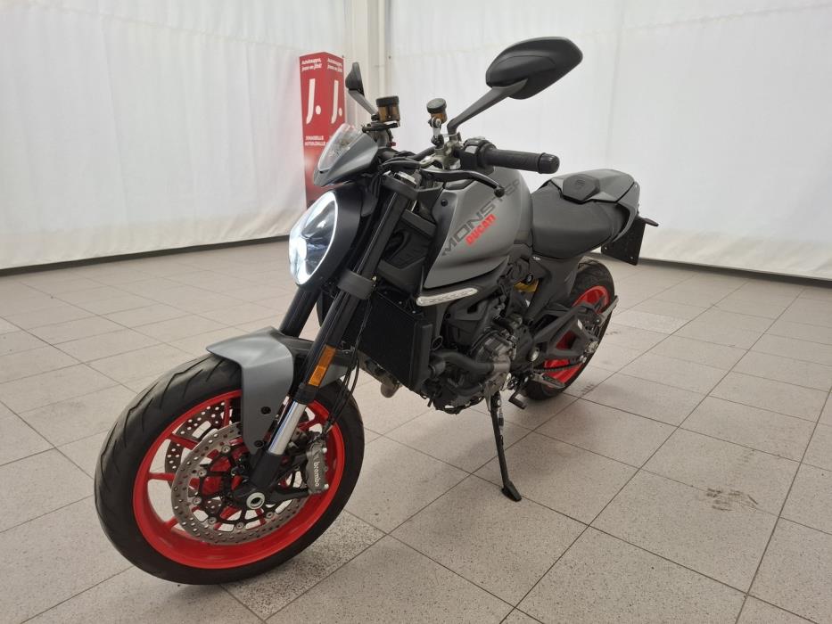 DUCATI Monster 2021