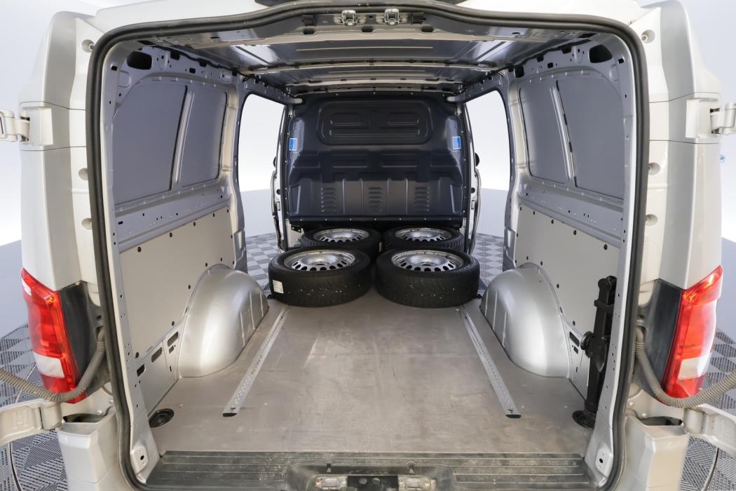 MERCEDES-BENZ Vito 2021
