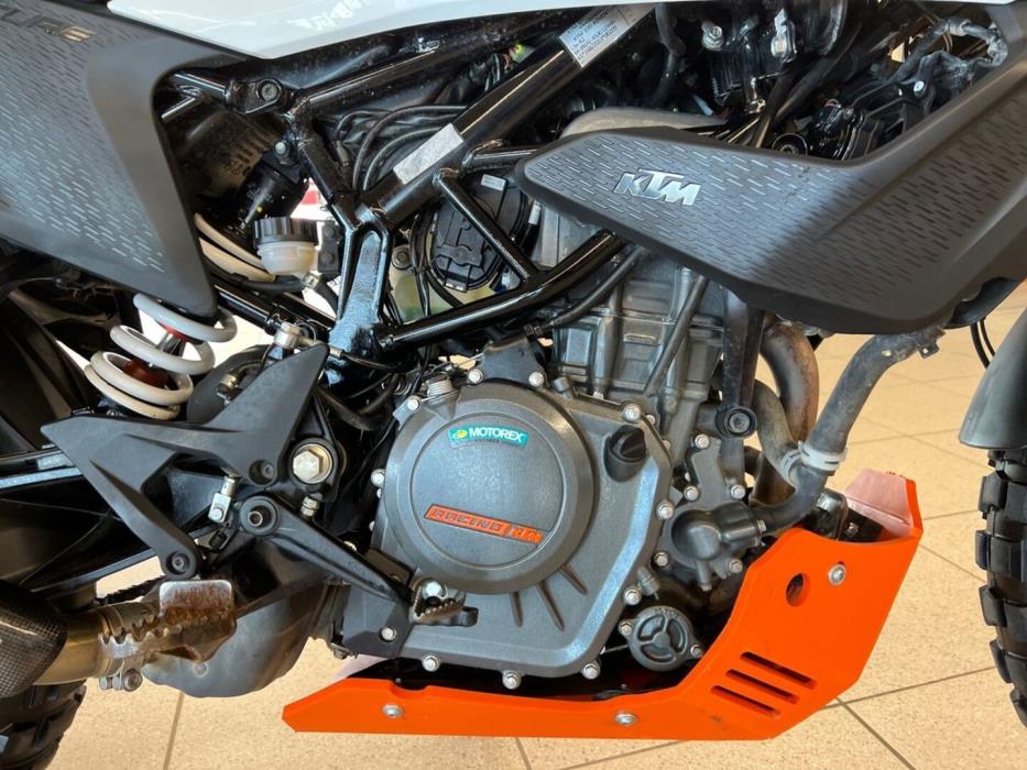 KTM 390 2021