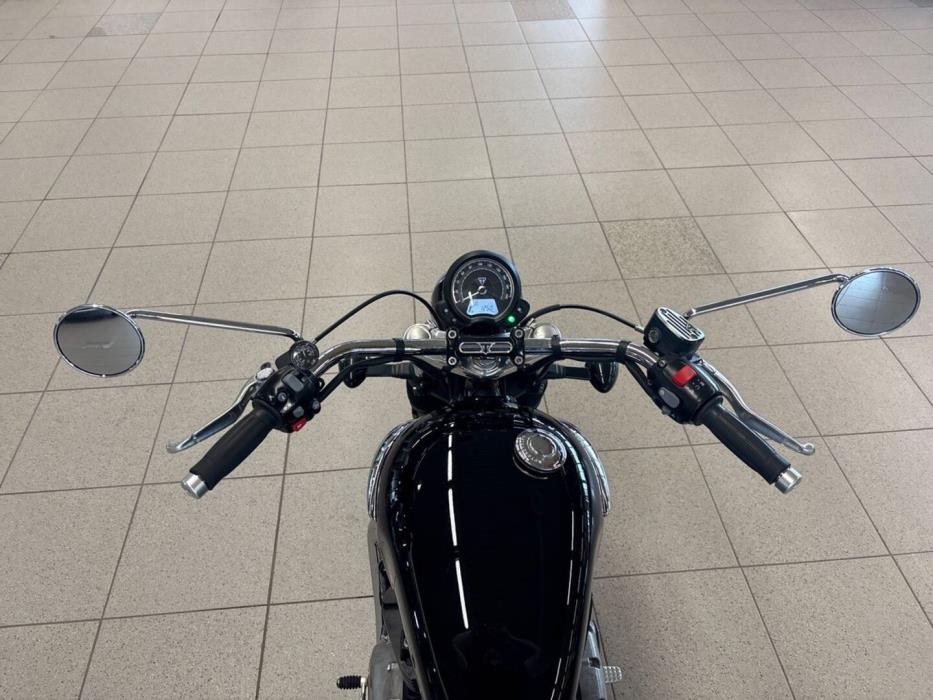 TRIUMPH BONNEVILLE 2018