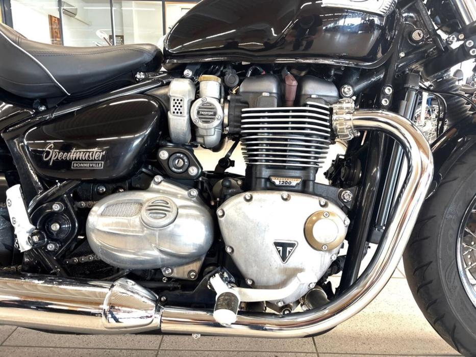 TRIUMPH BONNEVILLE 2018