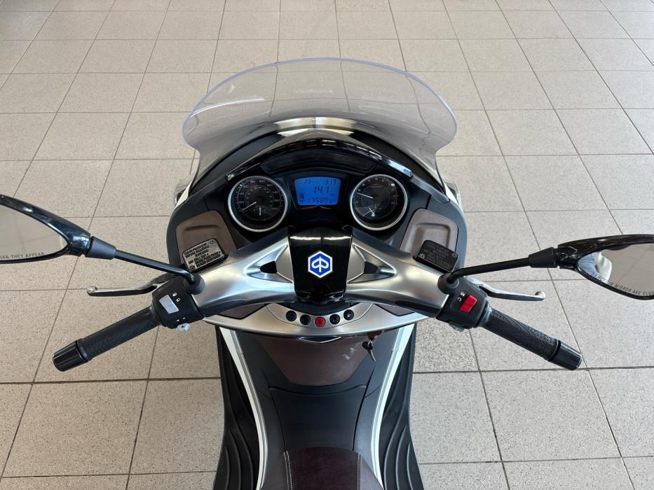 PIAGGIO X10 2016