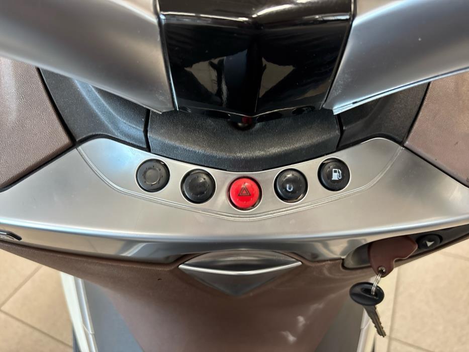 PIAGGIO X10 2016