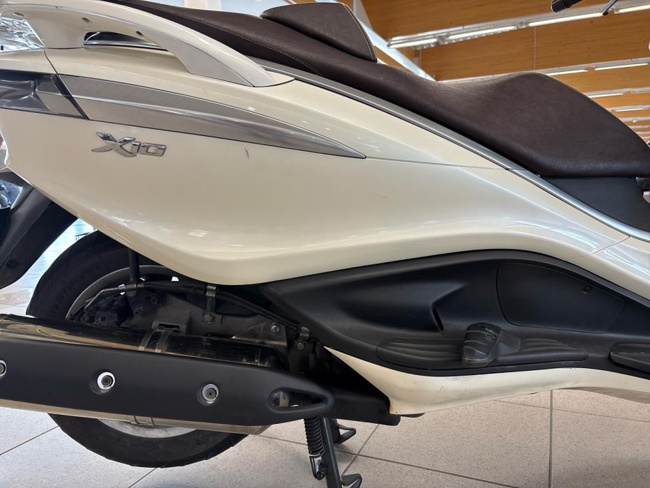 PIAGGIO X10 2016