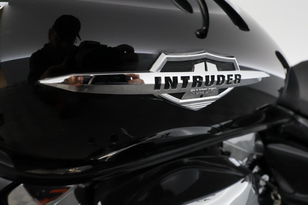 SUZUKI INTRUDER 2014
