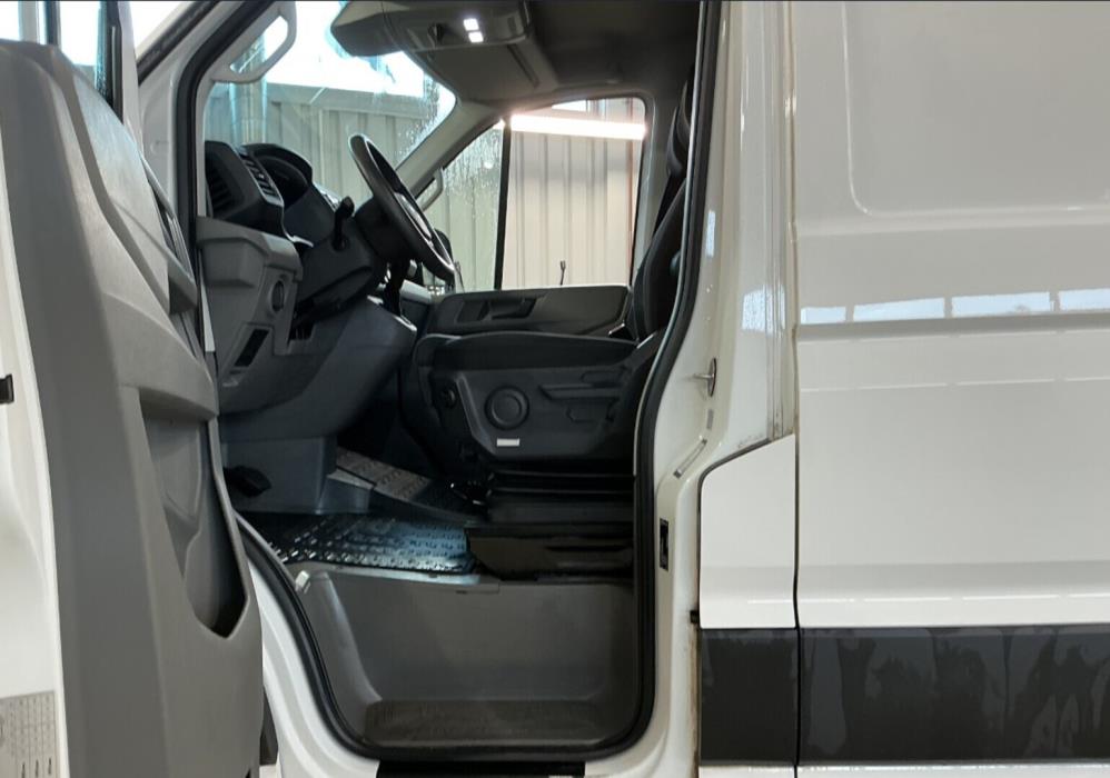 VOLKSWAGEN Crafter 2023
