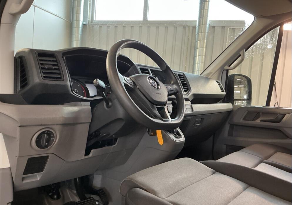 VOLKSWAGEN Crafter 2023