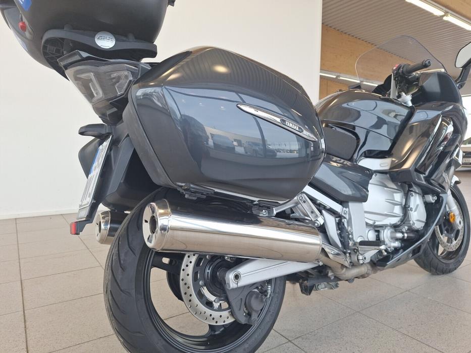YAMAHA FJR 2021