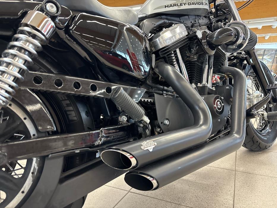 HARLEY-DAVIDSON SPORTSTER 2011