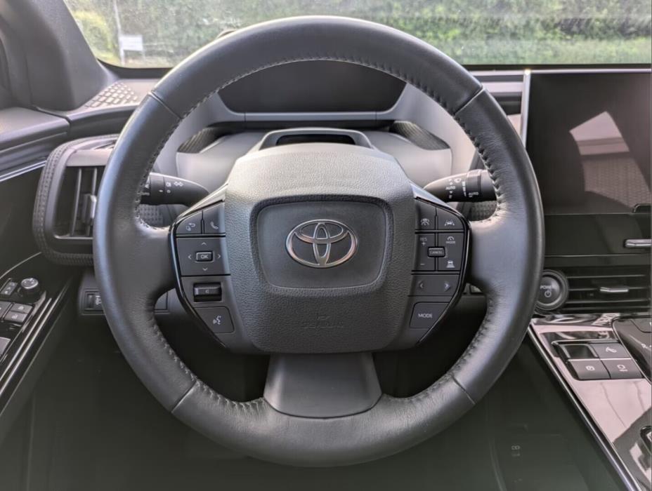 TOYOTA bZ4X 2023