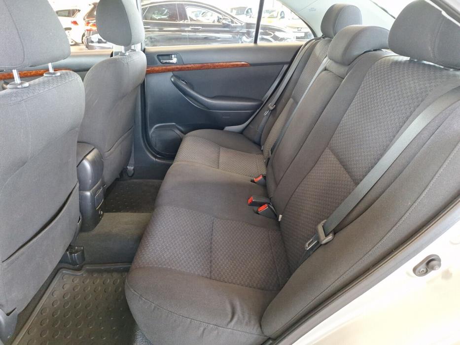 TOYOTA Avensis 2006