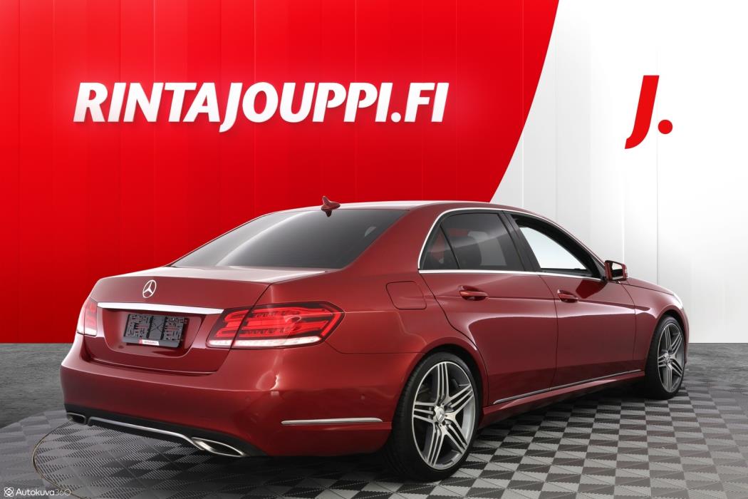 MERCEDES-BENZ E 2016