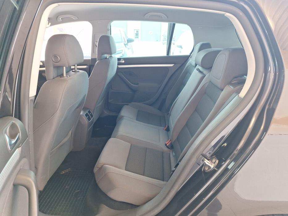 VOLKSWAGEN Golf 2006