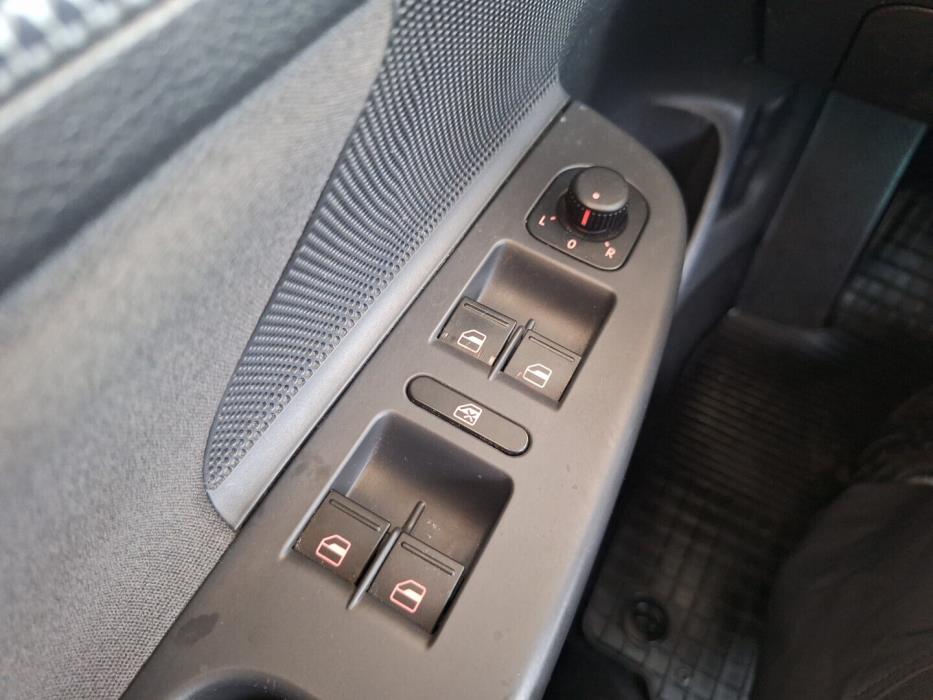 VOLKSWAGEN Golf 2006