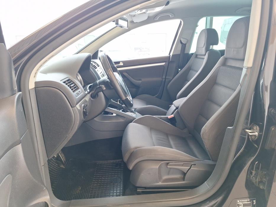 VOLKSWAGEN Golf 2006