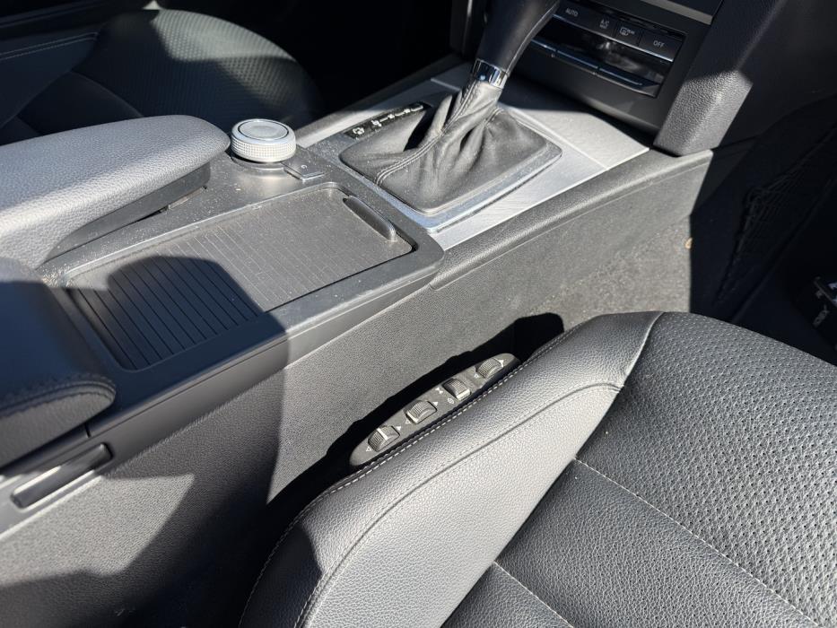 MERCEDES-BENZ E 2010