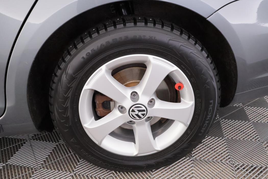 VOLKSWAGEN Golf 2011