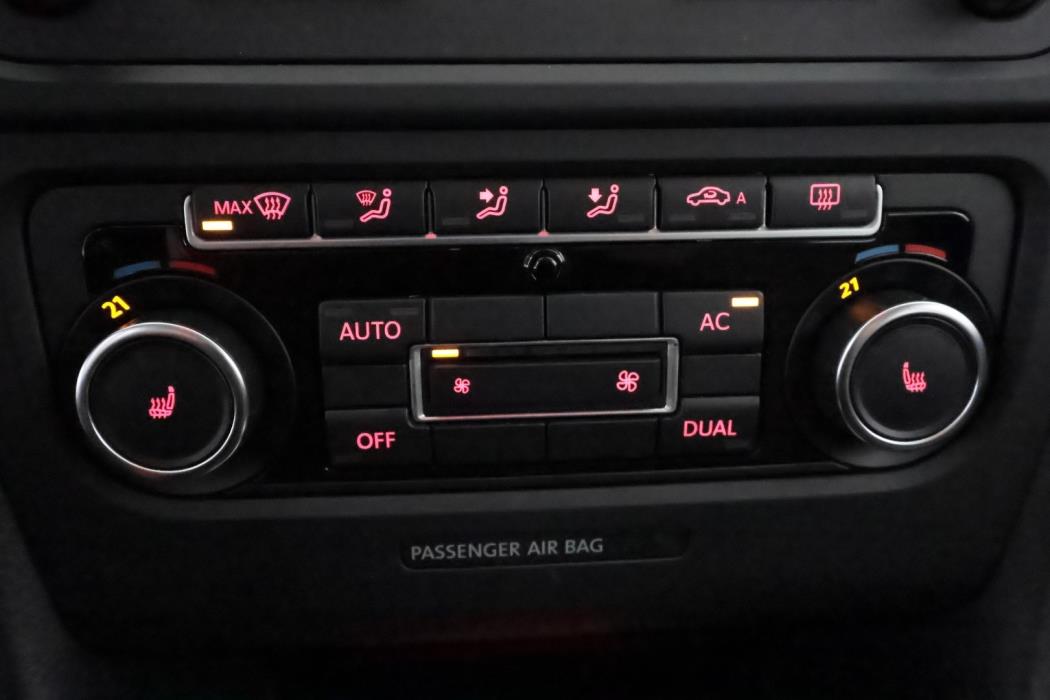 VOLKSWAGEN Golf 2011