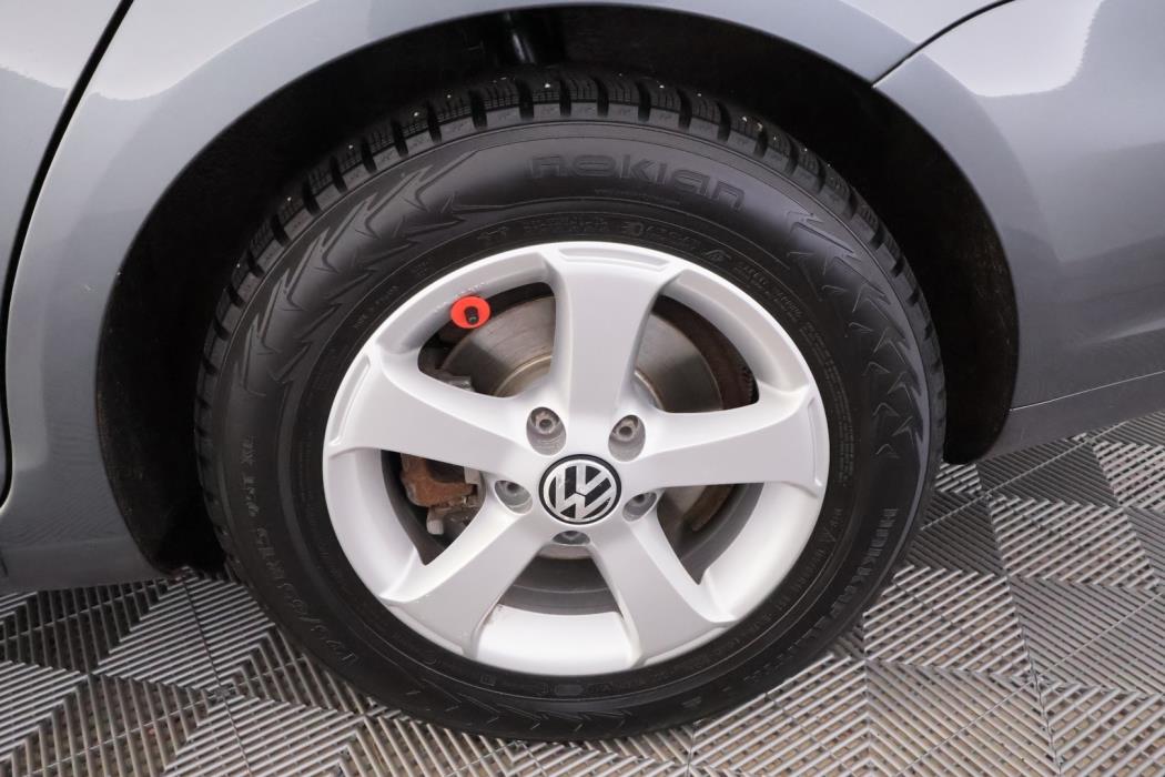 VOLKSWAGEN Golf 2011