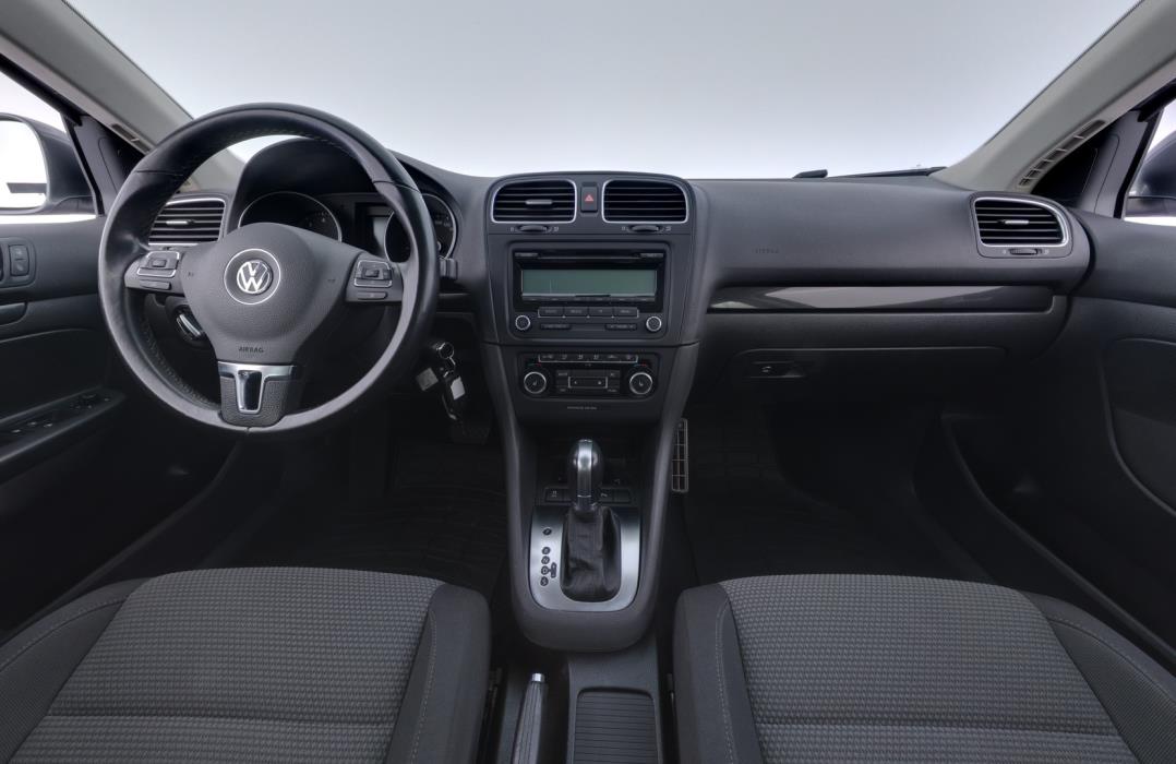 VOLKSWAGEN Golf 2011