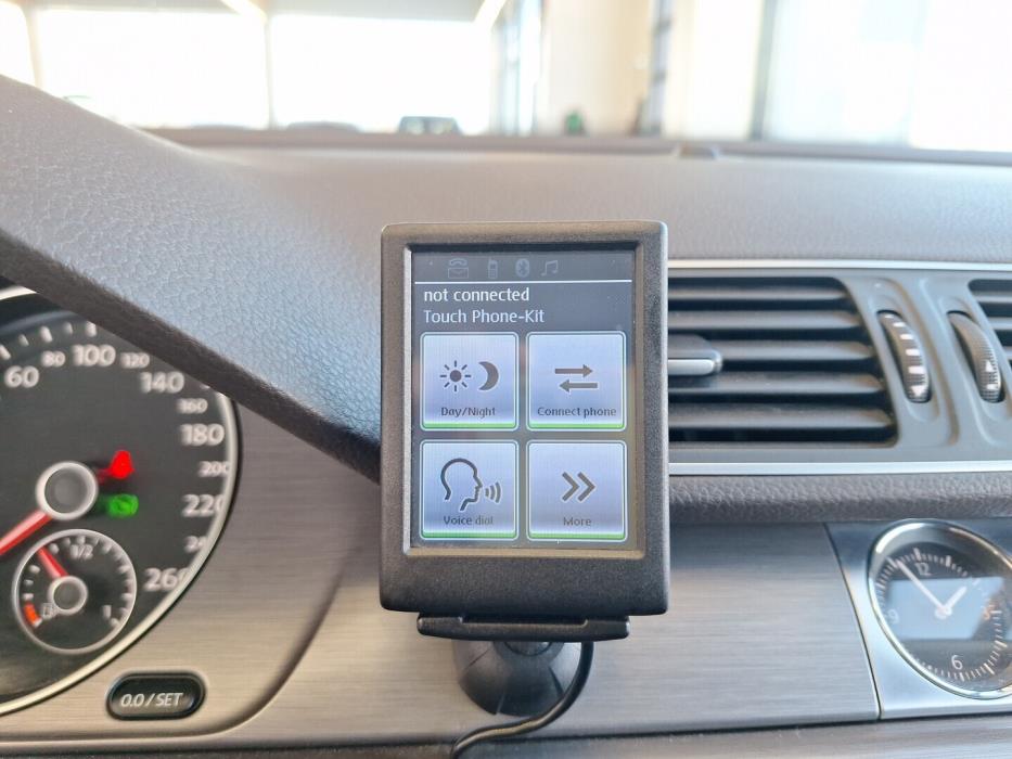 VOLKSWAGEN Passat 2011