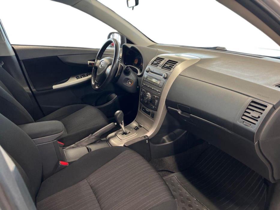 TOYOTA Corolla 2008