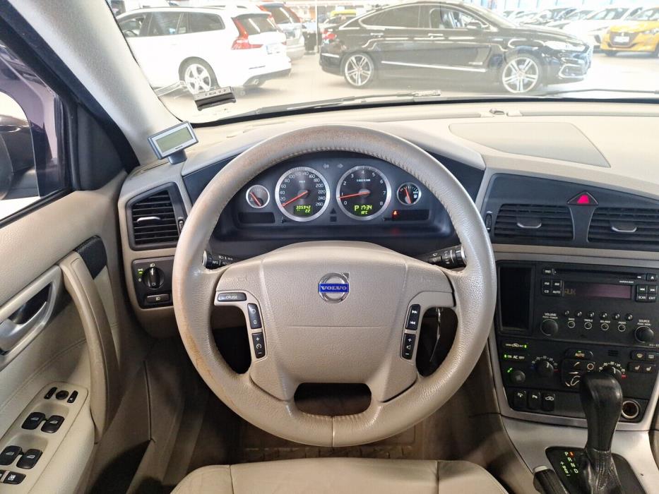 VOLVO V70 2008
