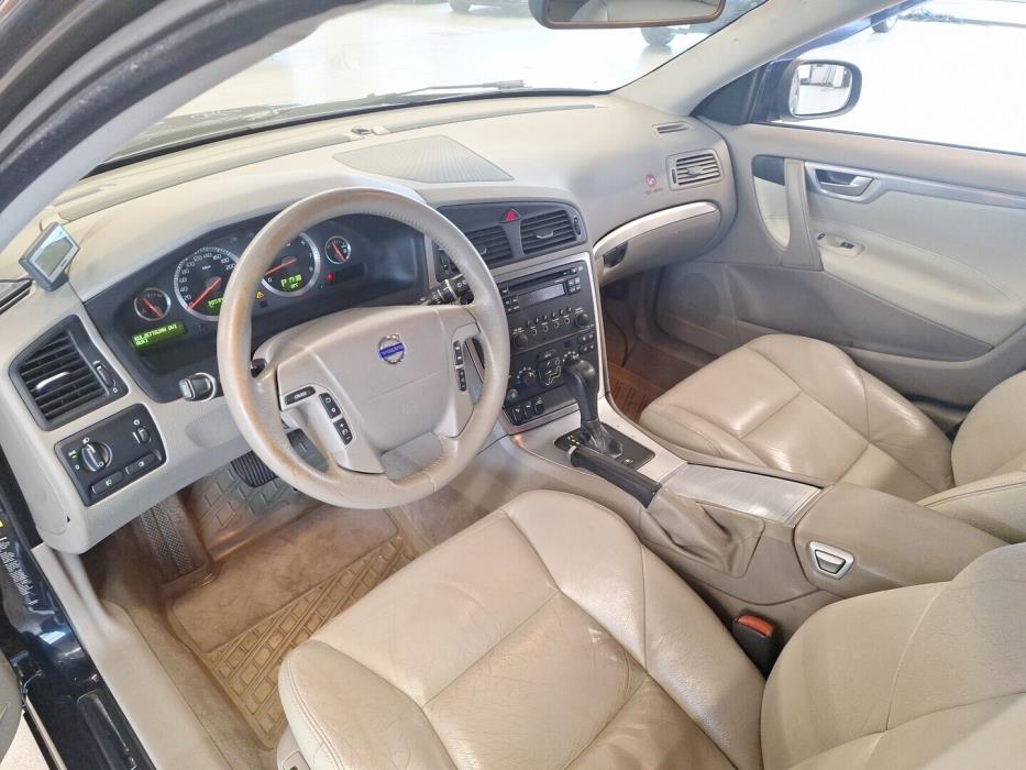 VOLVO V70 2008
