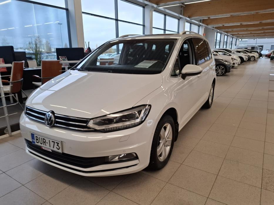 VOLKSWAGEN Touran 2017