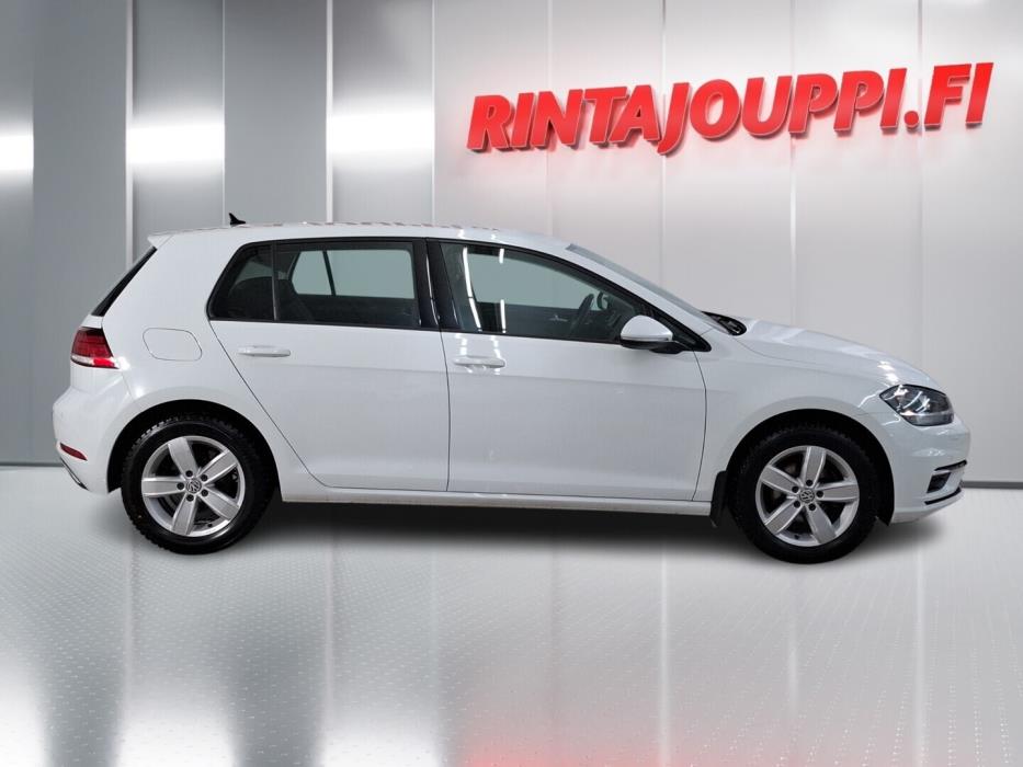 VOLKSWAGEN Golf 2017