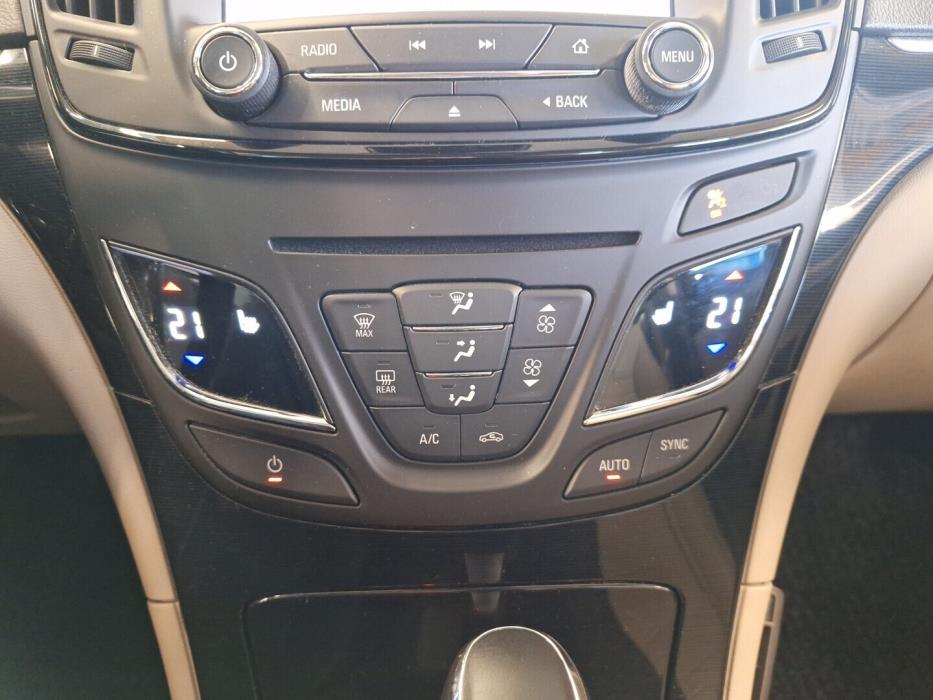 OPEL Insignia 2015