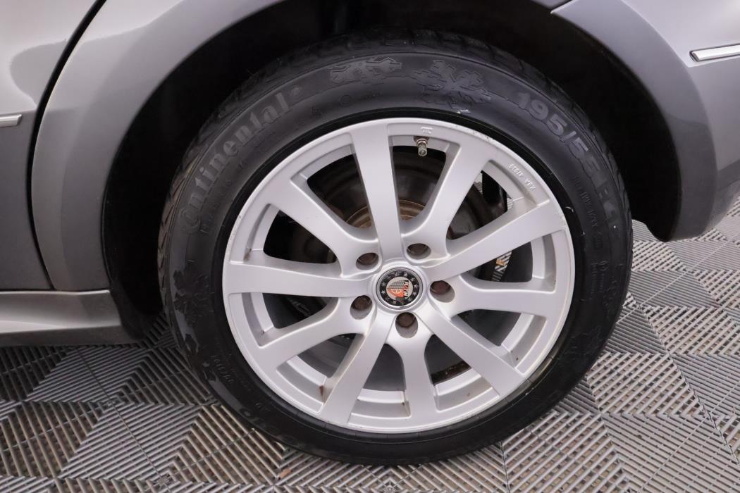 MERCEDES-BENZ A 2010