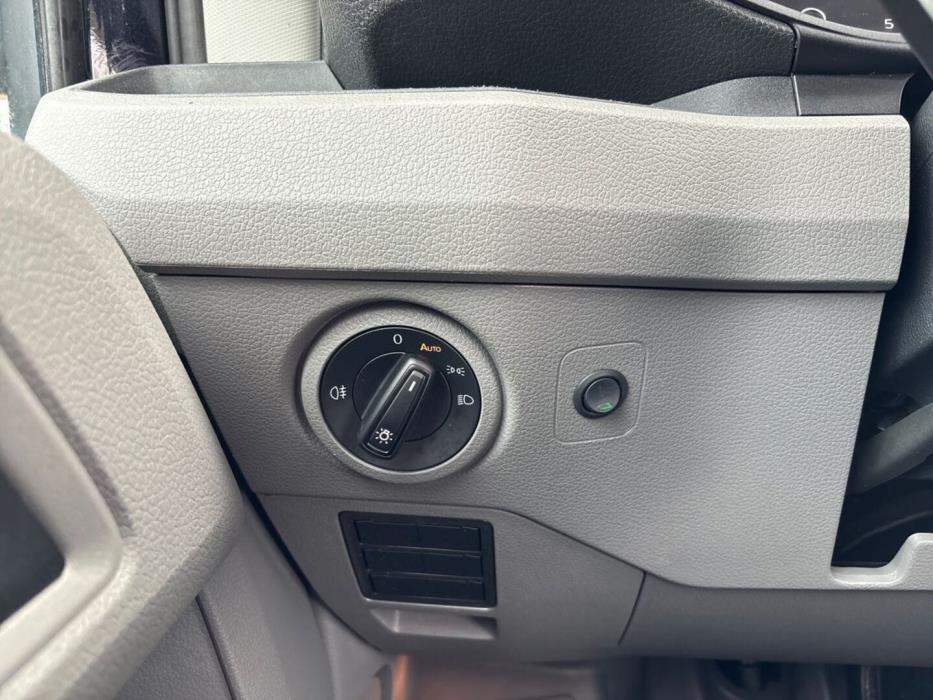 VOLKSWAGEN Crafter 2020