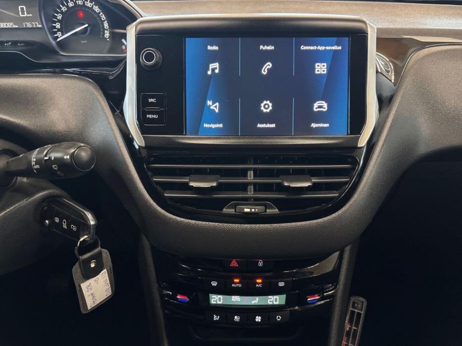 PEUGEOT 208 2019