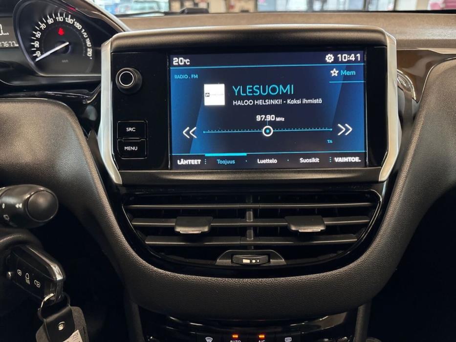 PEUGEOT 208 2019