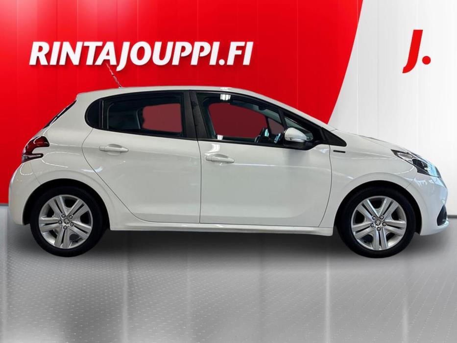 PEUGEOT 208 2019