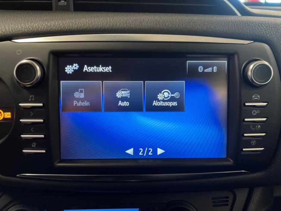 TOYOTA Yaris 2019
