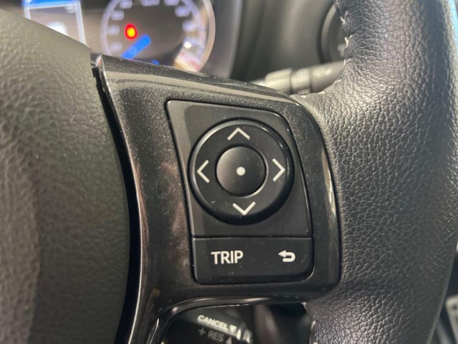 TOYOTA Yaris 2019