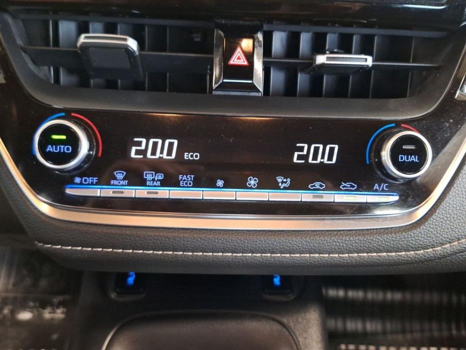 TOYOTA Corolla 2019