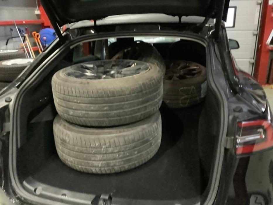 TESLA Model Y 2022